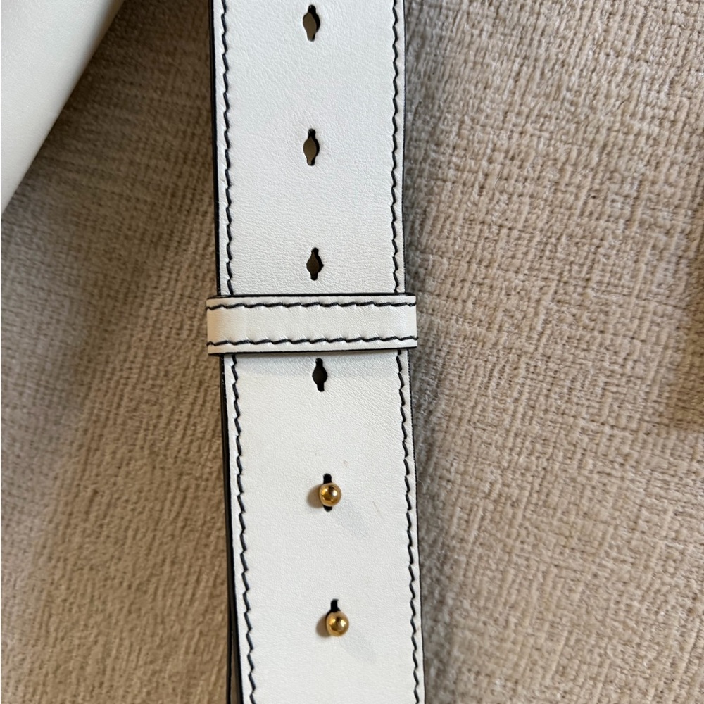 Dior White Crossbody Bag with Gold Logo - Picture 5 of 9